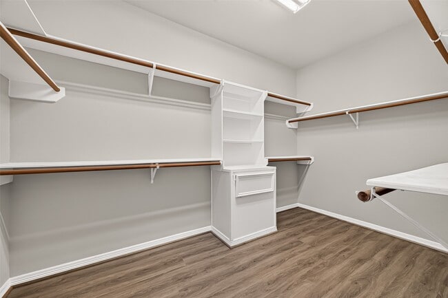 Building Photo - 14303 Reissen Ln