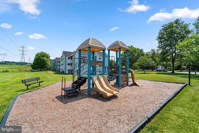 Building Photo - 8571 Falls Run Rd