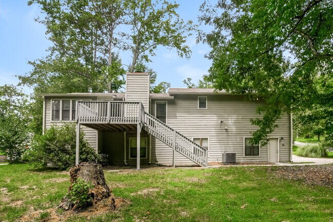 Building Photo - 1640 Clearstone Dr