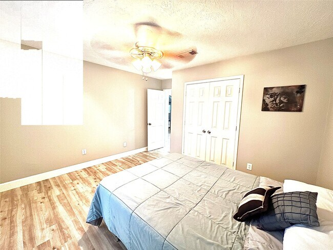 Building Photo - 21106 Rushing Creek Ln