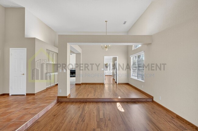Building Photo - Beautiful 3-Bedroom Home with Pool in Elk ...