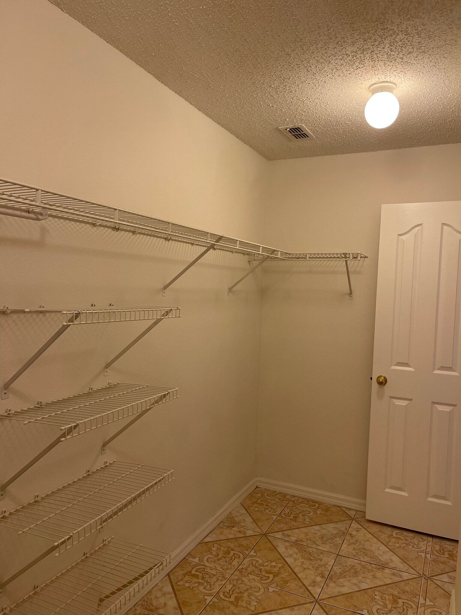Building Photo - 13401 White Elk Loop