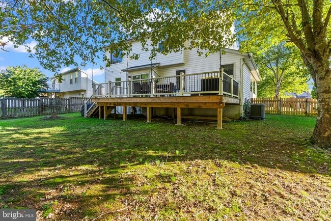 Building Photo - 22045 Clipper Dr