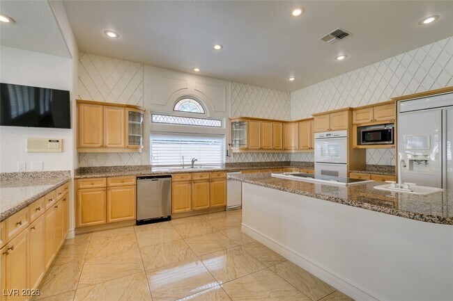 Building Photo - 8706 Mesa Madera Dr