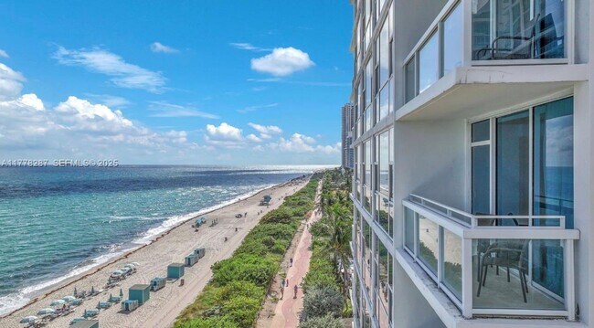 Building Photo - 6801 Collins Ave