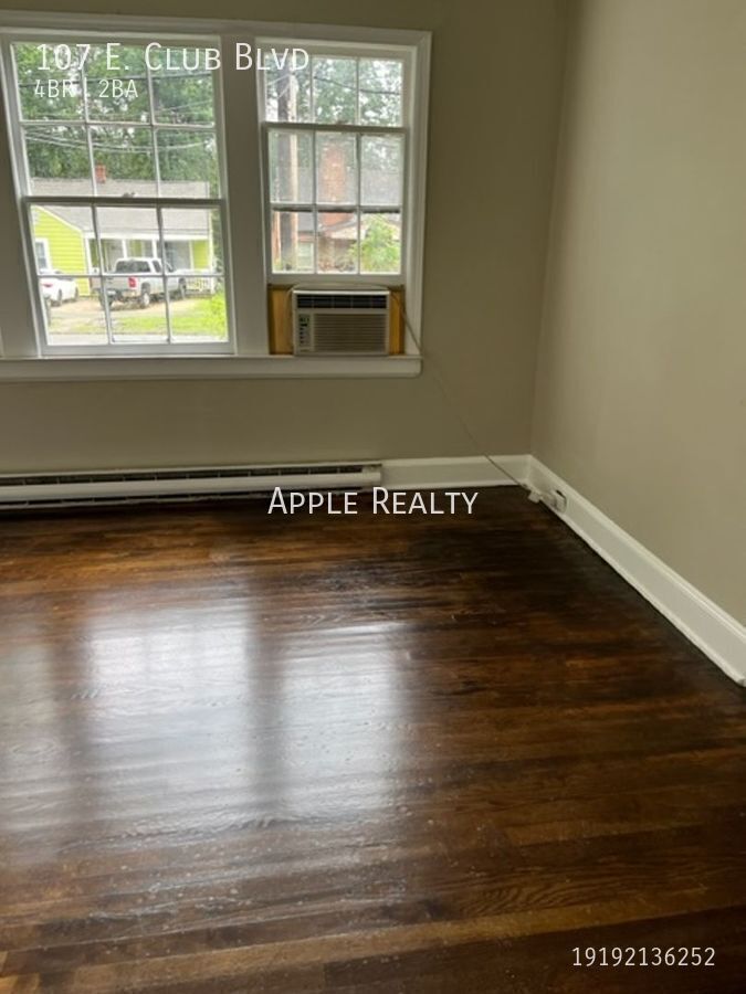 Building Photo - 107 E Club Blvd