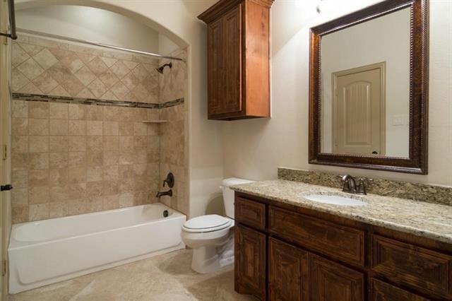 Building Photo - 1021 Taylor Dr