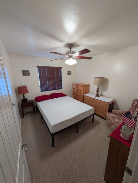 Building Photo - 8217 W Coronado Dr