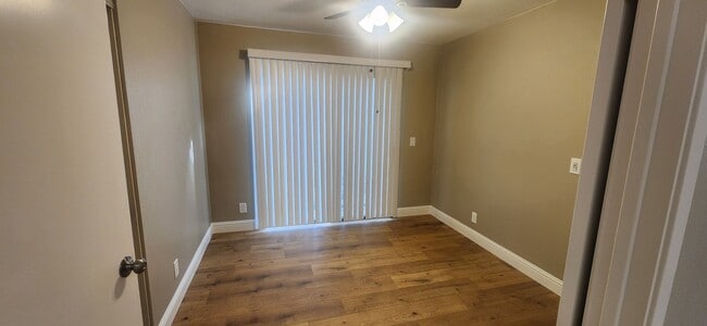 Building Photo - Updated 3 Bedroom 2 Bathroom Home in Pocke...