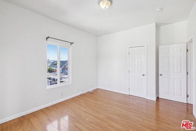 Building Photo - 3933 Woolwine Dr