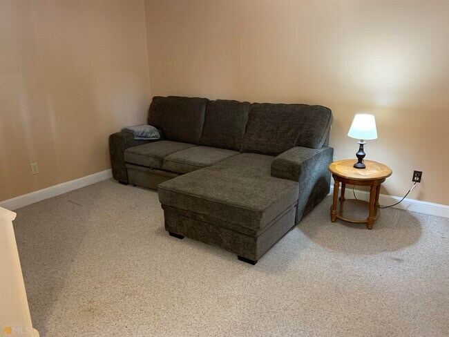 Building Photo - 757 Houston Mill Rd NE