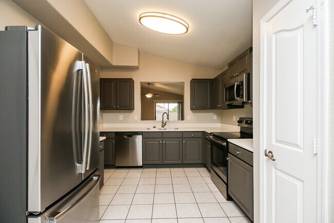 Building Photo - 11259 E Caballero St