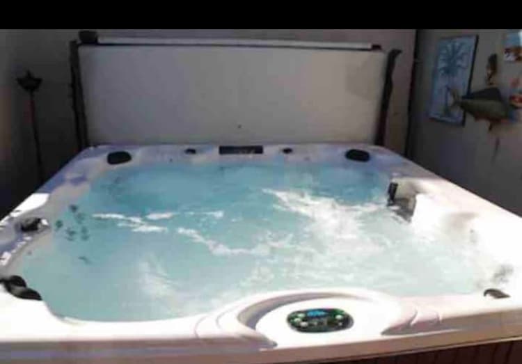 Building Photo - 23 Concord Dr