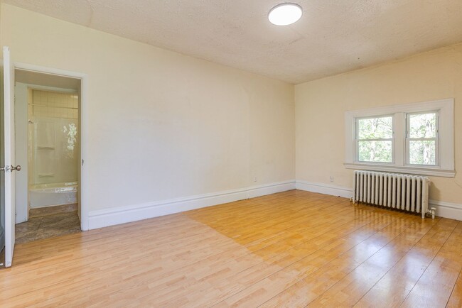 Building Photo - 2059 Fair Ave