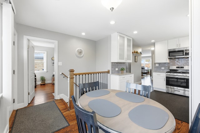 Building Photo - 4400 Opal Ave