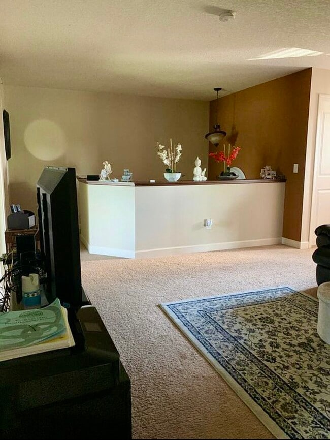 Building Photo - 3453 Chestnut Ln