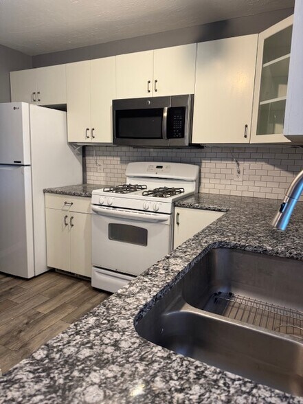 Building Photo - 190 S Quinsigamond Ave