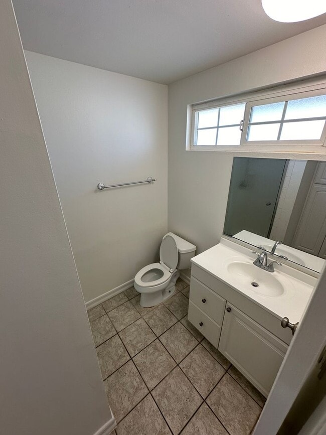 Building Photo - Corby