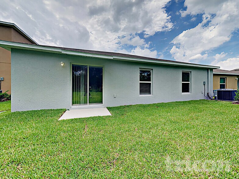 Building Photo - 1618 Broad Winged Hawk Dr