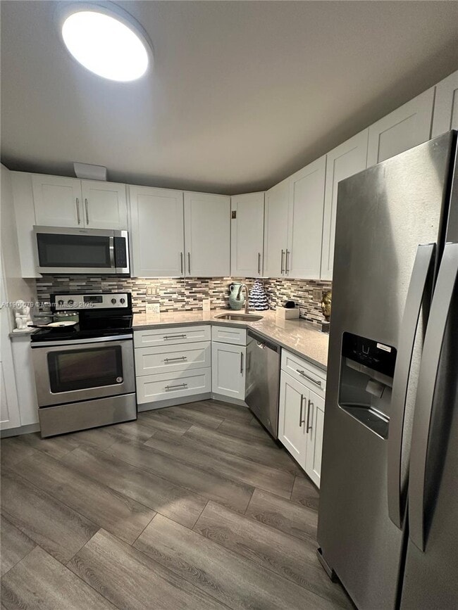 Building Photo - 2750 NE 183rd St