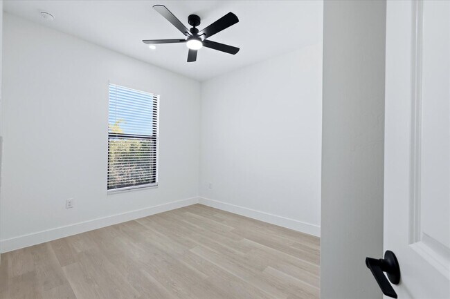 Building Photo - Luxury Duplex for Rent in Burnt Store Meadows, Punta Gorda**Reduced Rental Period Incentive**