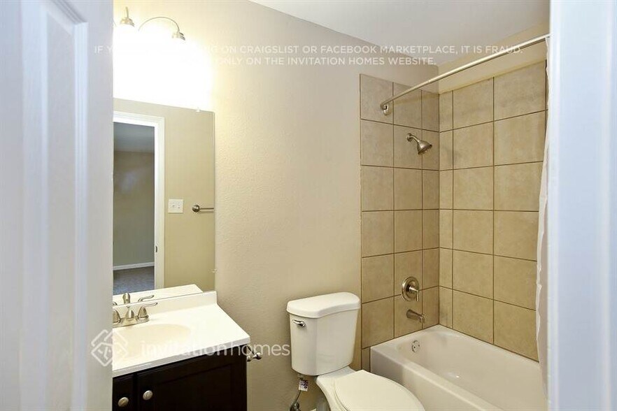 Building Photo - 2308 Tallowood Ct