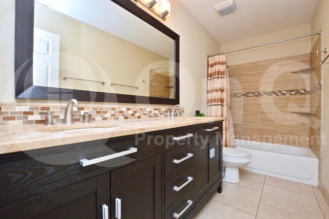 Building Photo - Beautiful Phoenix Property!