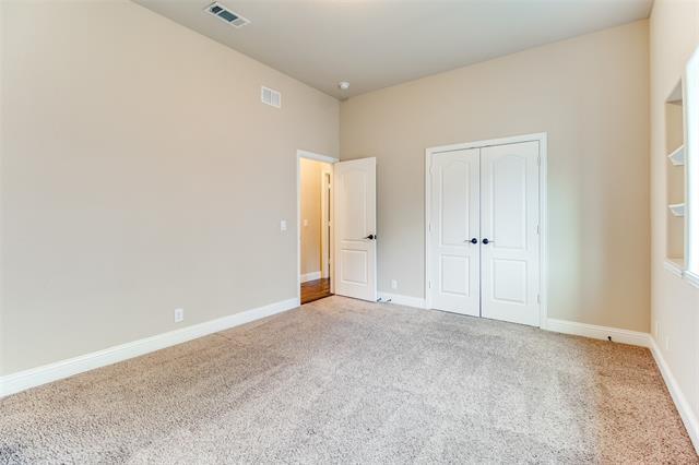Building Photo - 4610 Lone Grove Way