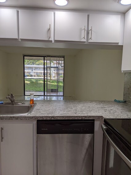 Living/Dining Room - 6800 Cypress Rd