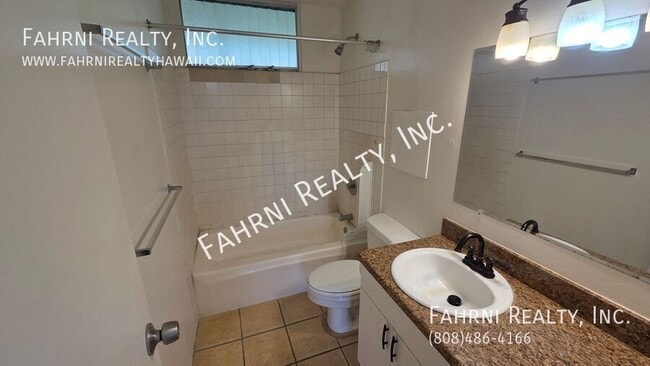 Building Photo - 95-2052 Waikalani Place B-207-