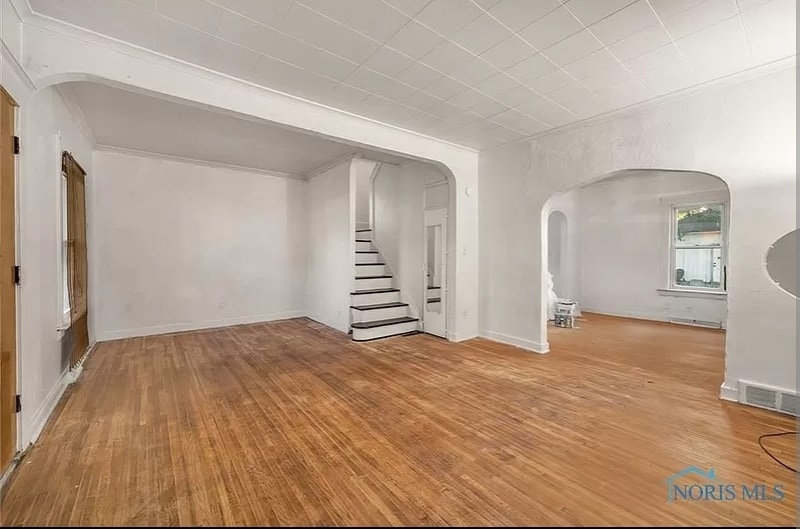 Living room - 2524 Ayers Ave