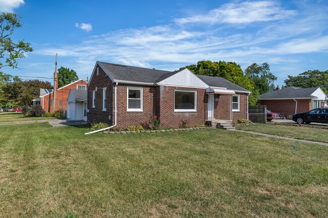 Building Photo - 14521 Trenton Rd