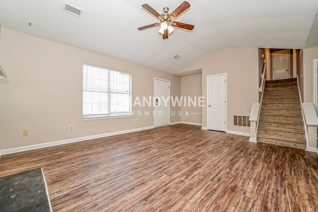 Building Photo - 35 Hampton Oaks Dr