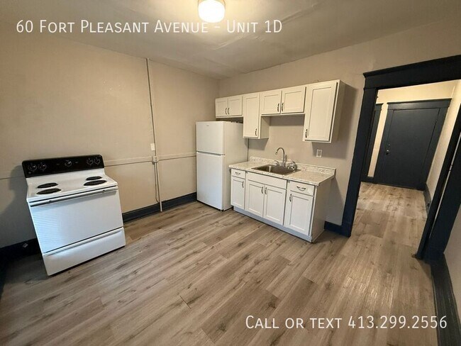 Building Photo - 60 Fort Pleasant Ave