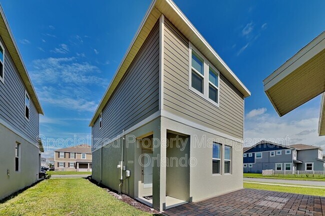 Building Photo - 1835 Flourish Ave