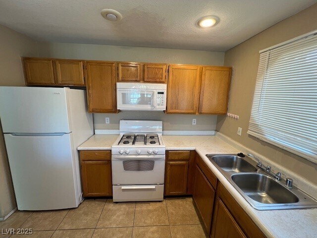 Building Photo - 5070 S Rainbow Blvd