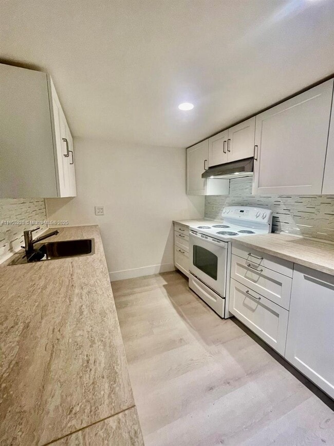 Building Photo - 4344 NW 9th Ave