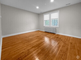 Building Photo - 4800 3rd St NW