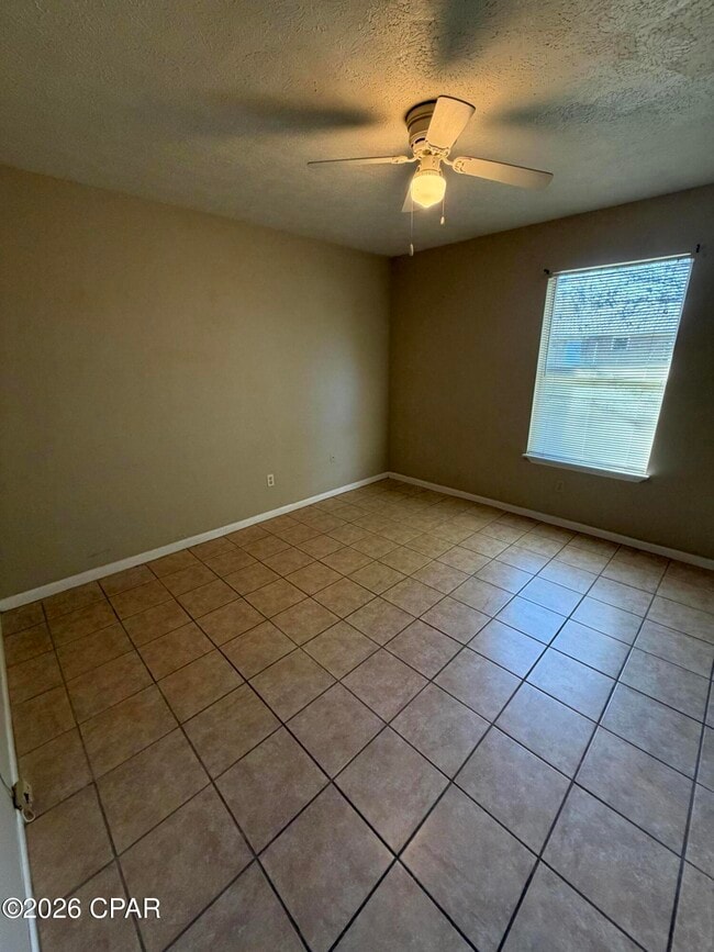 Building Photo - 600 N Bob Little Rd