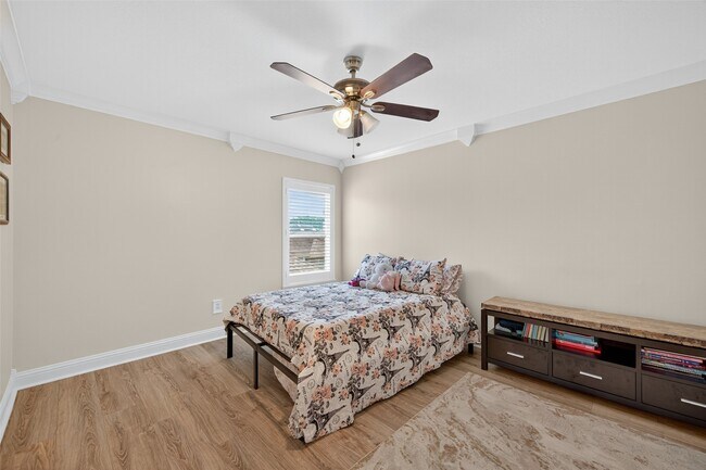 Building Photo - 7203 Thornmeadow Ln