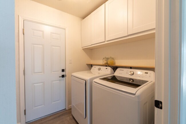 Laundry Room - 2619 E Sahuaro Dr