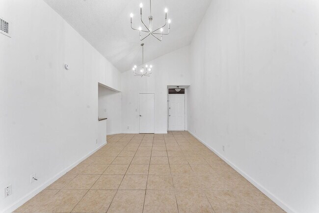 Building Photo - 212 Lake Pointe Dr