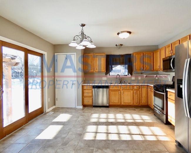 Building Photo - For Lease