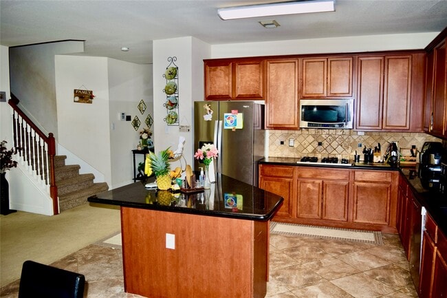 Building Photo - 16703 Summer Cypress Ct