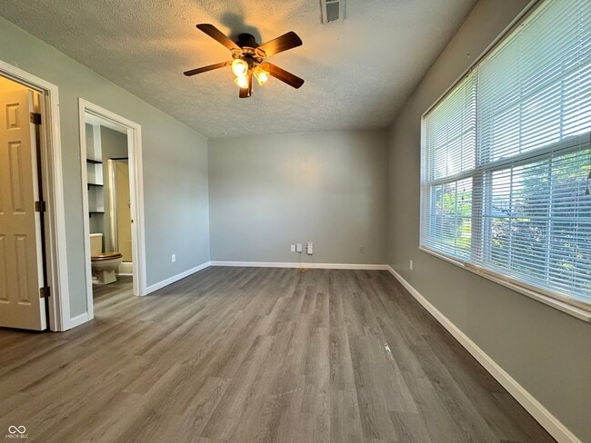 Building Photo - 39 Cedarwood Dr