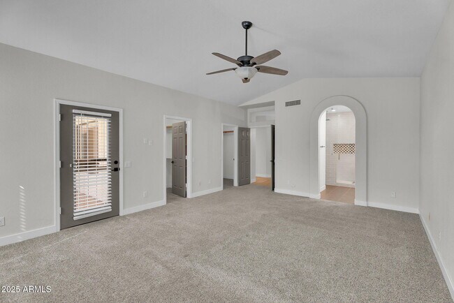 Building Photo - 6245 E Star Valley St