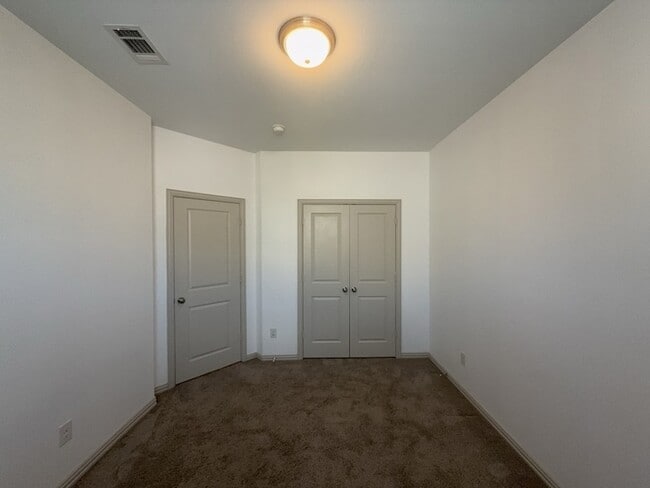 Building Photo - 4027 Snow Goose Trl