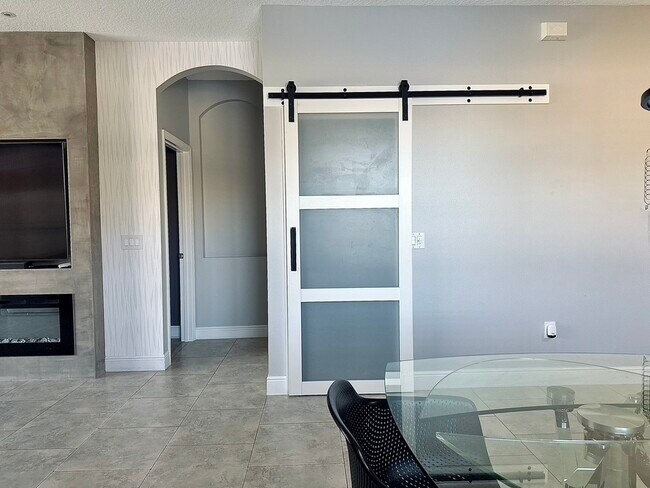 Building Photo - 107 Monroe View Trail