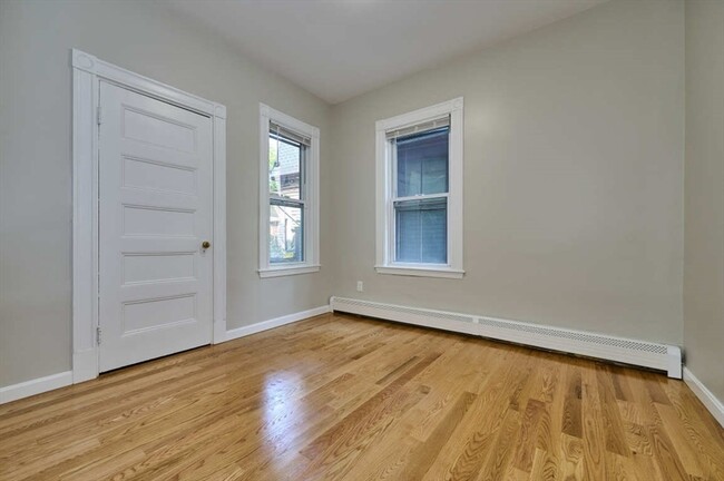 Building Photo - 27 Ellery St