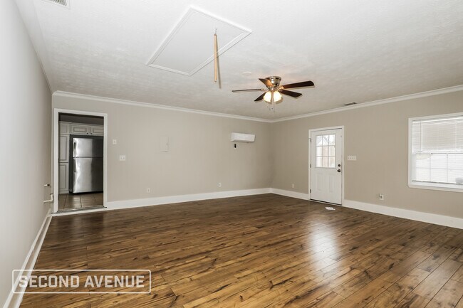 Building Photo - 226 Fern Ct